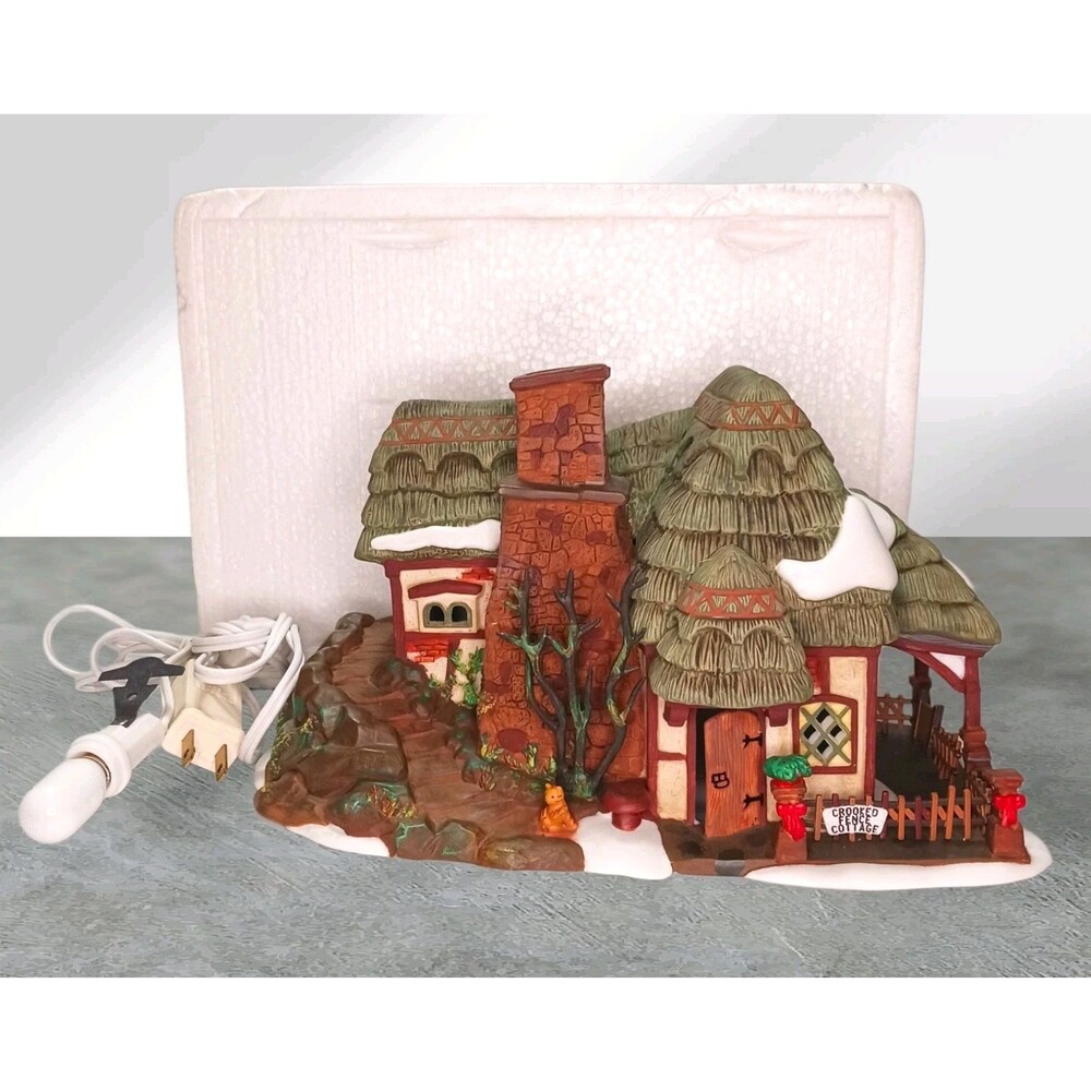 Vtg RETIRED Department 56 Dickens Village Series Crooked Fence Cottage House